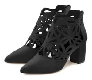 LASCANA High-Heel-Stiefelette mit femininer Spitze und Blockabsatz